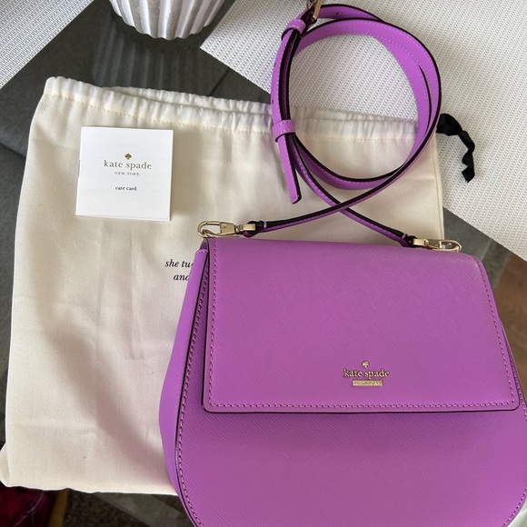 💜Kate Spade purse 💜 - Picture 2 of 6